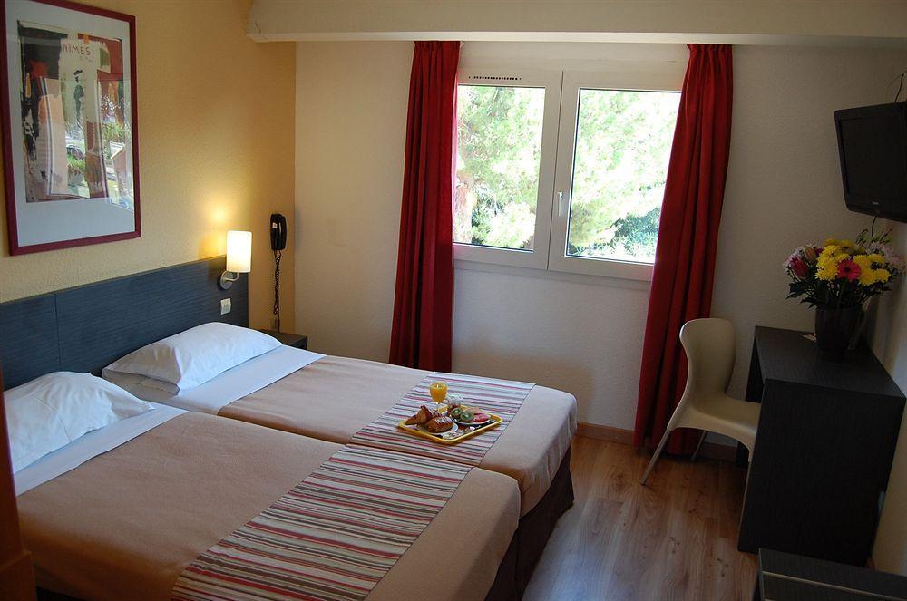 Noemys Aigues-Mortes - Hotel Avec Piscine Exterior photo